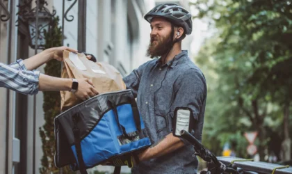 How H&R Block Makes Filing Taxes Easier for Uber Drivers, DoorDashers, and Gig Workers
